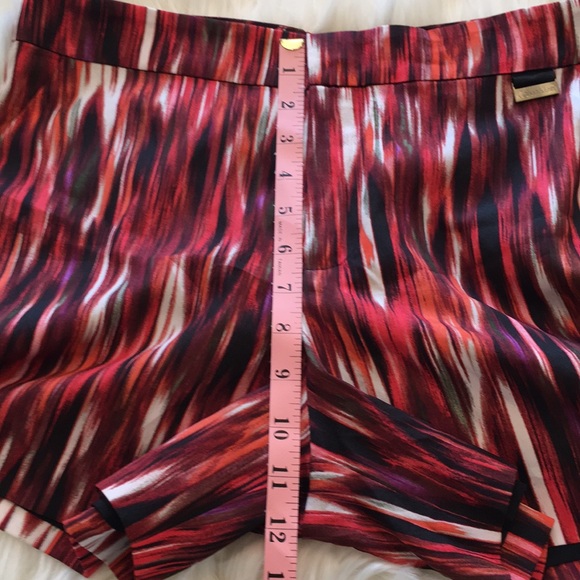 NWT Calvin Klein Printed Shorts - Picture 4 of 10